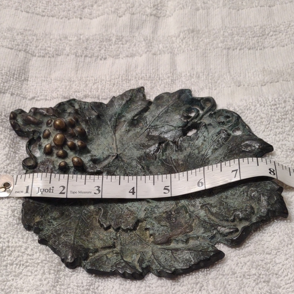 San Pacific Korean Leaf-Shaped Brass Metal Tray